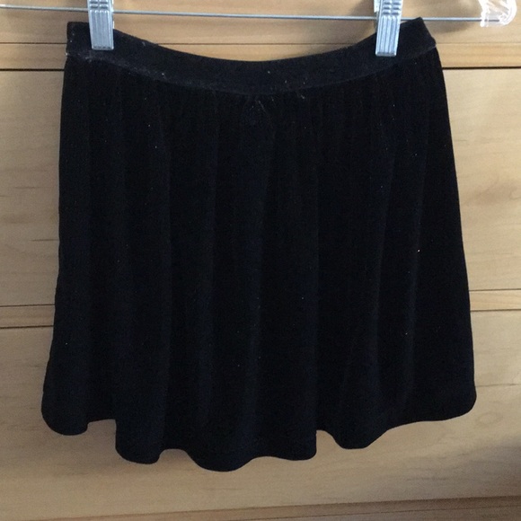 Girl’s Black Velvet Skirt with Sparkles - Picture 4 of 4